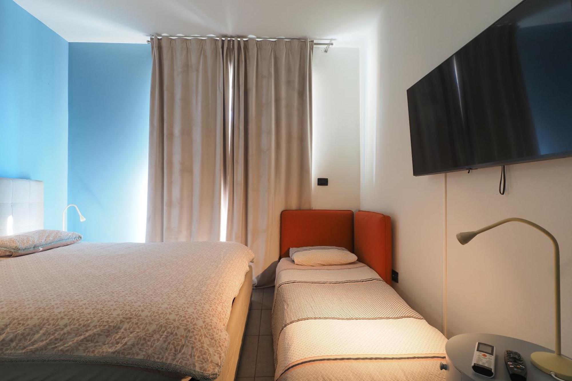 City Center - Modern Flat With Free Parking And Wifi - Apt A Bérgamo Exterior foto