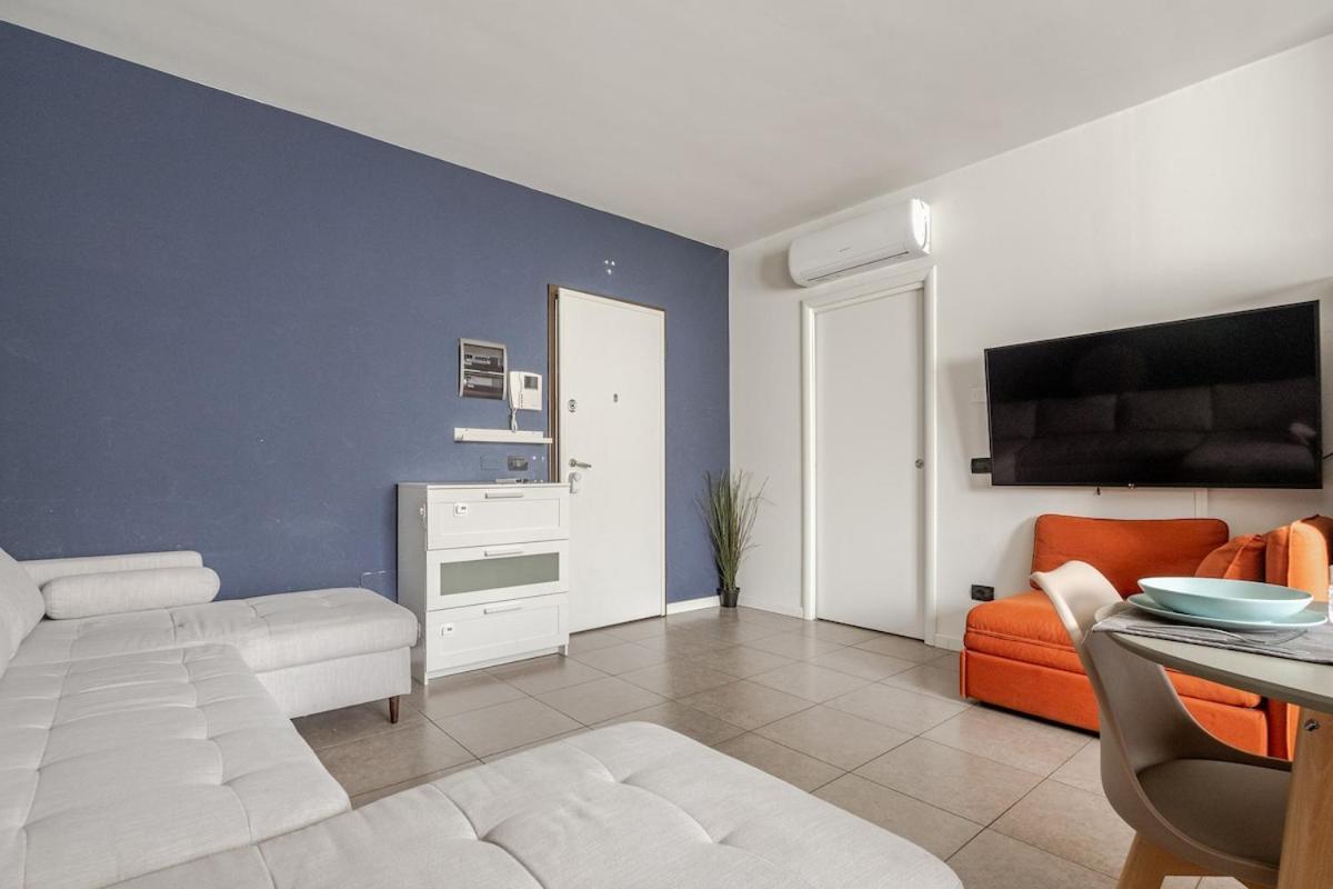 City Center - Modern Flat With Free Parking And Wifi - Apt A Bérgamo Exterior foto